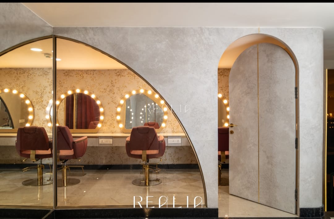 Premium unisex salon