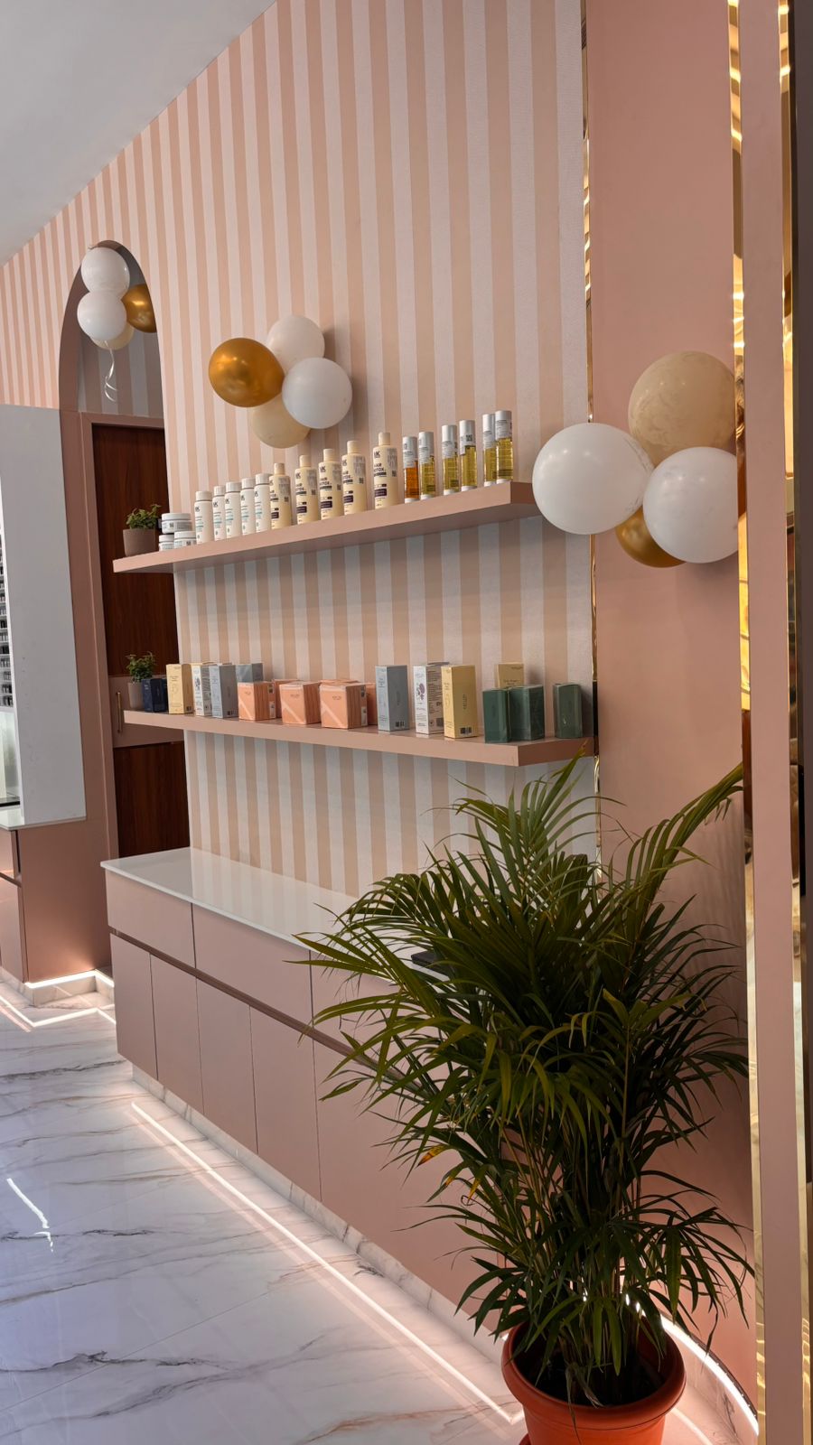 Cut & Style Salon - Bhartiya Mall (19)