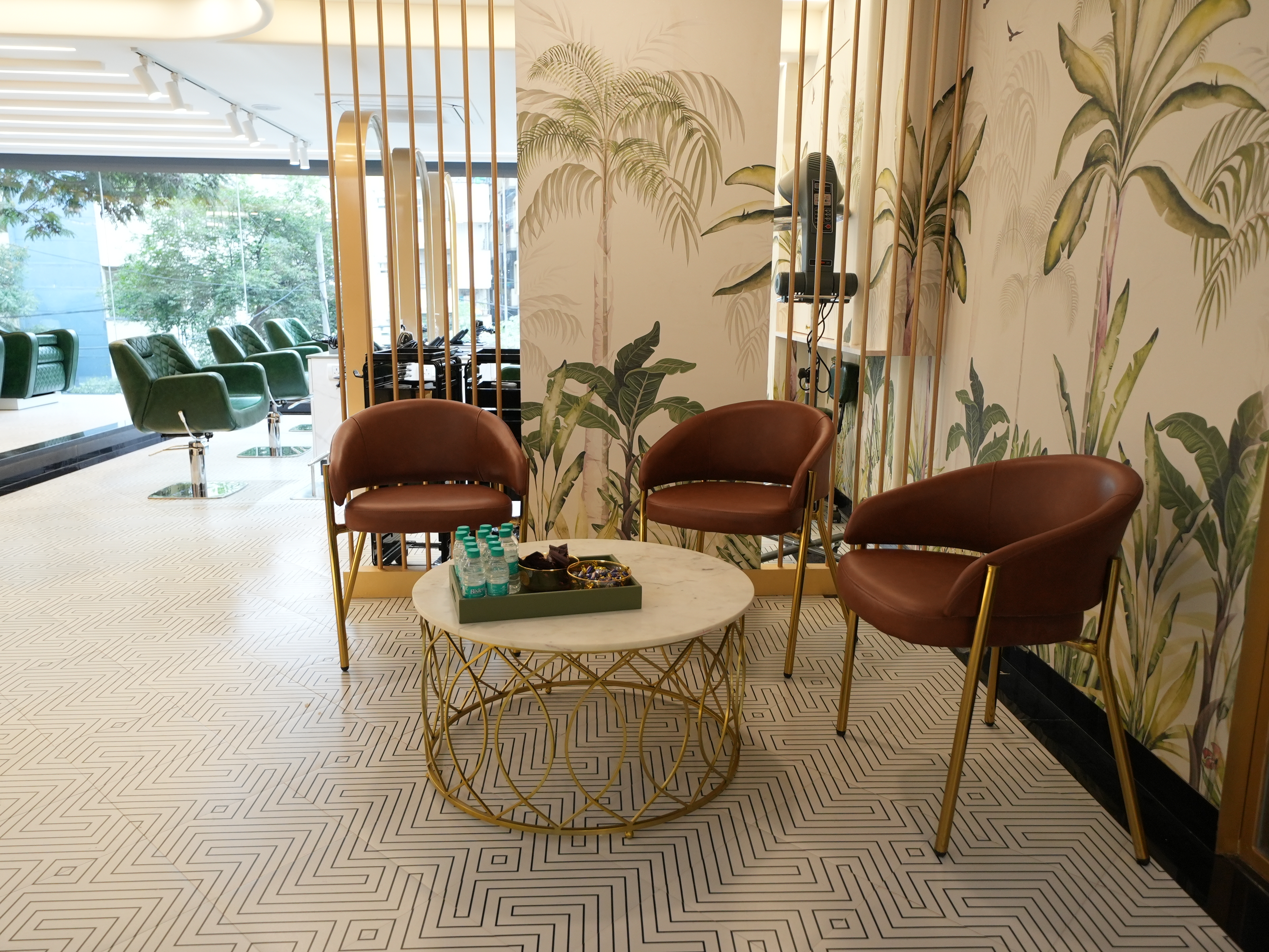 Waiting area04