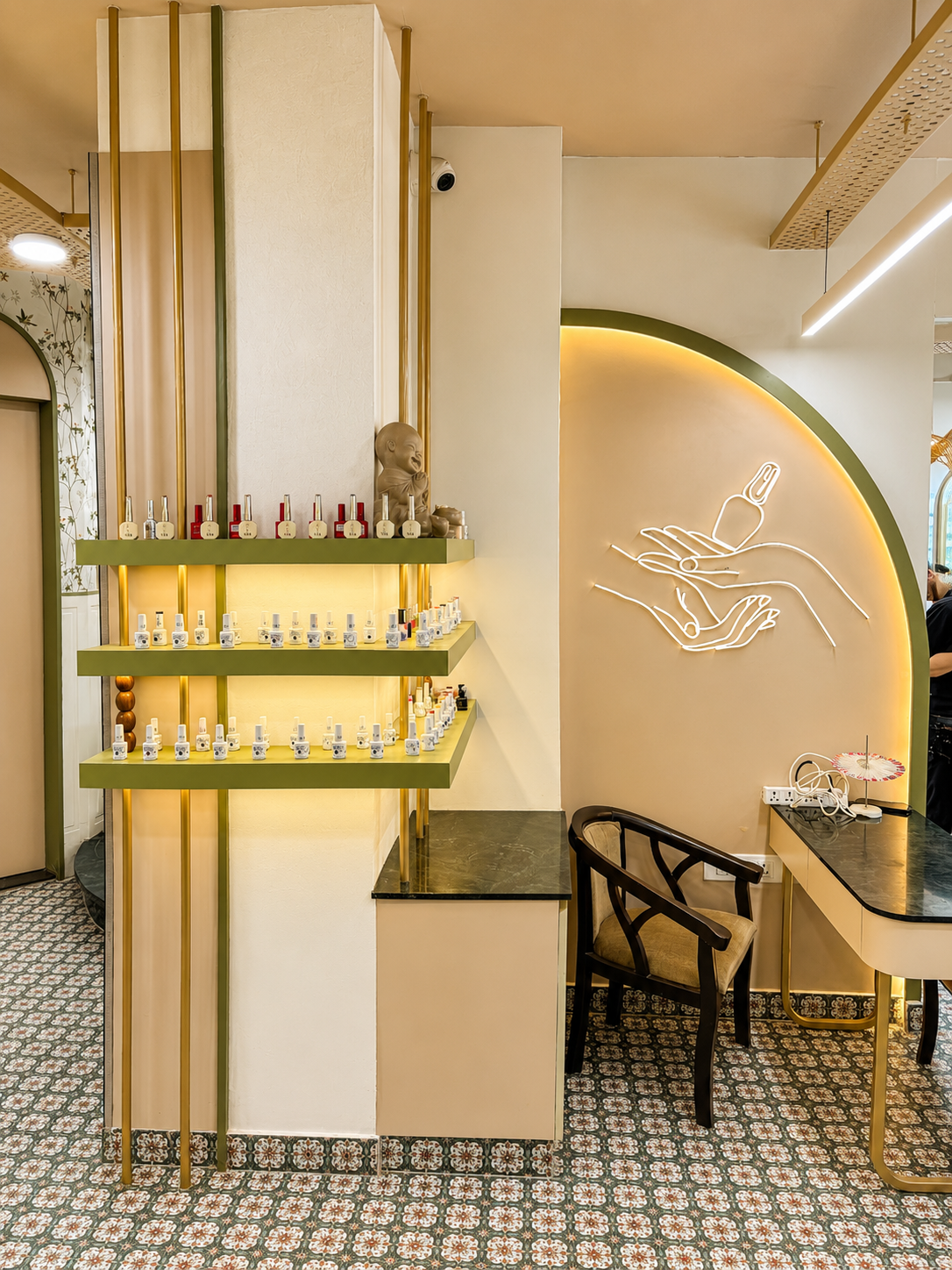 cut&style salon nail art area