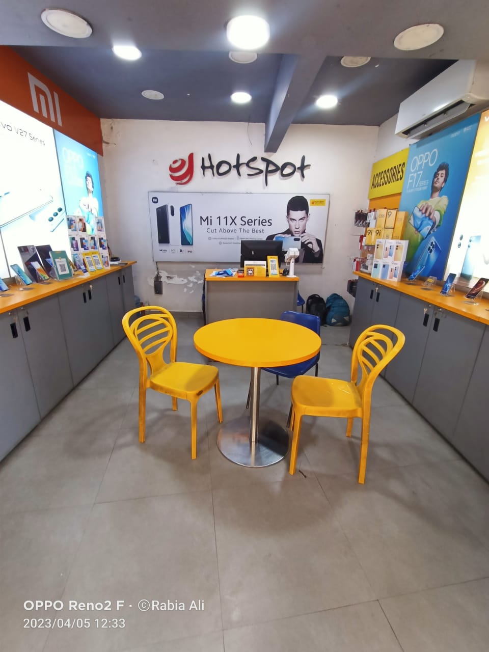 store_780_inside_3
