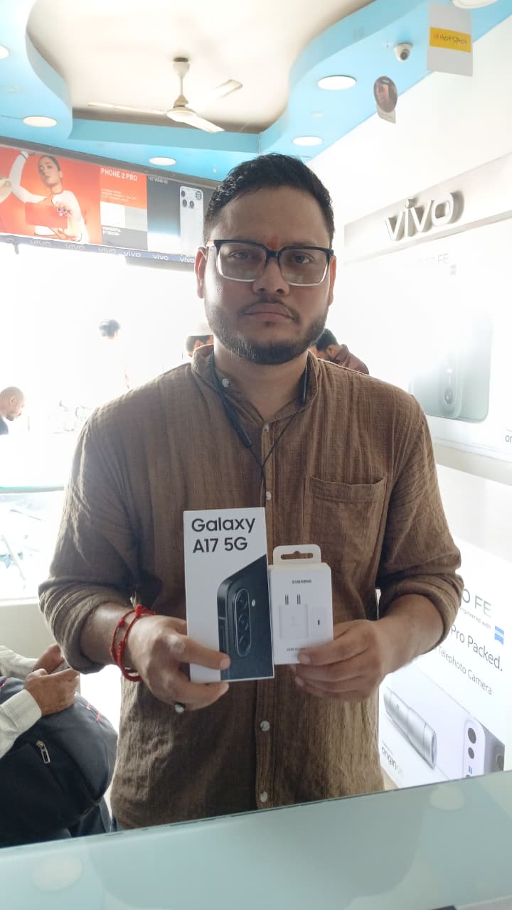 SAMSUNG A17