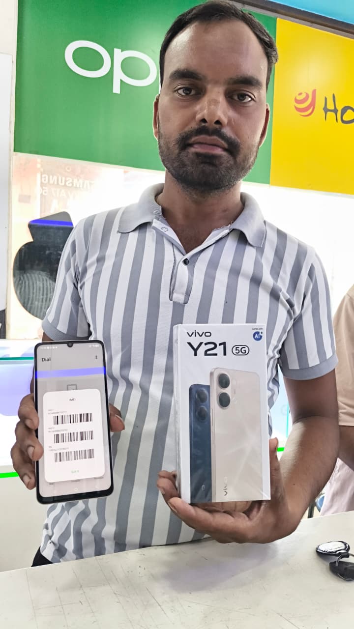 Y21