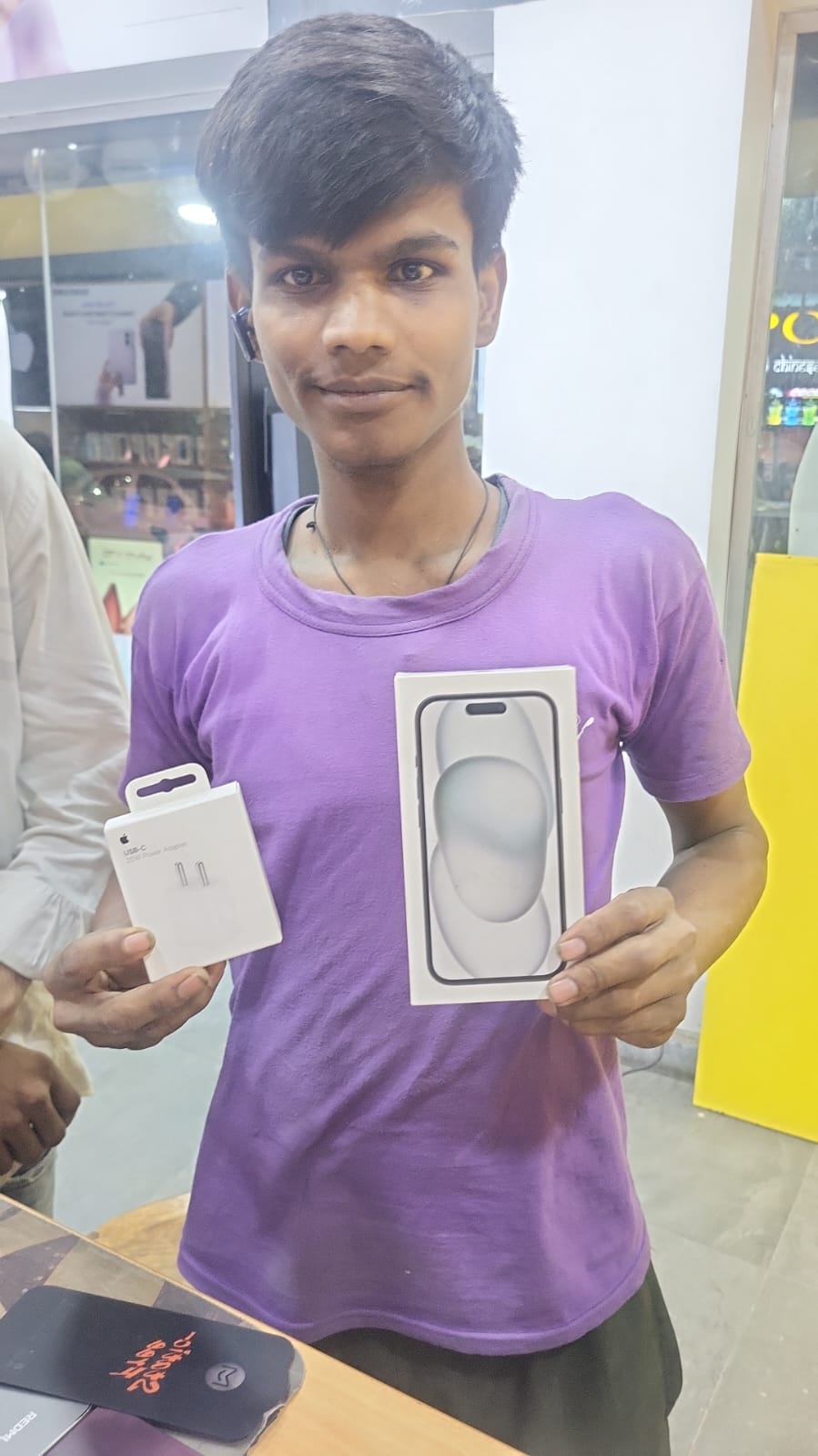 1000029600