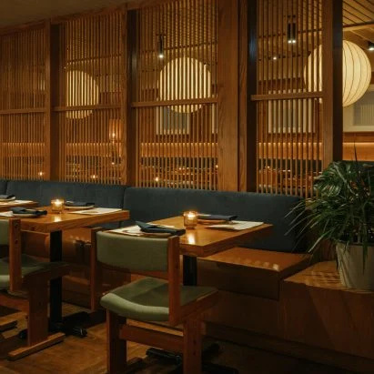 How to use Stone Laminates to Decorate Restaurant Entrances