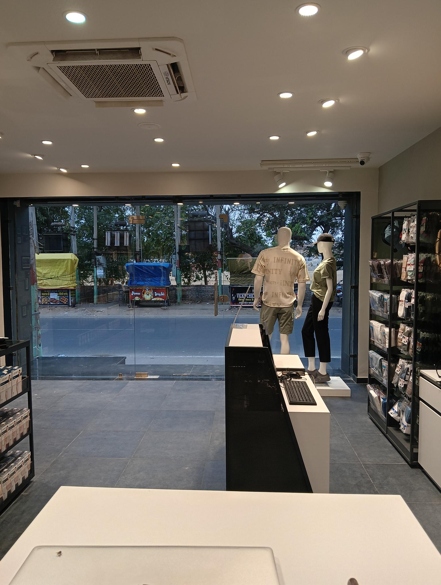 Gallery Image 18
