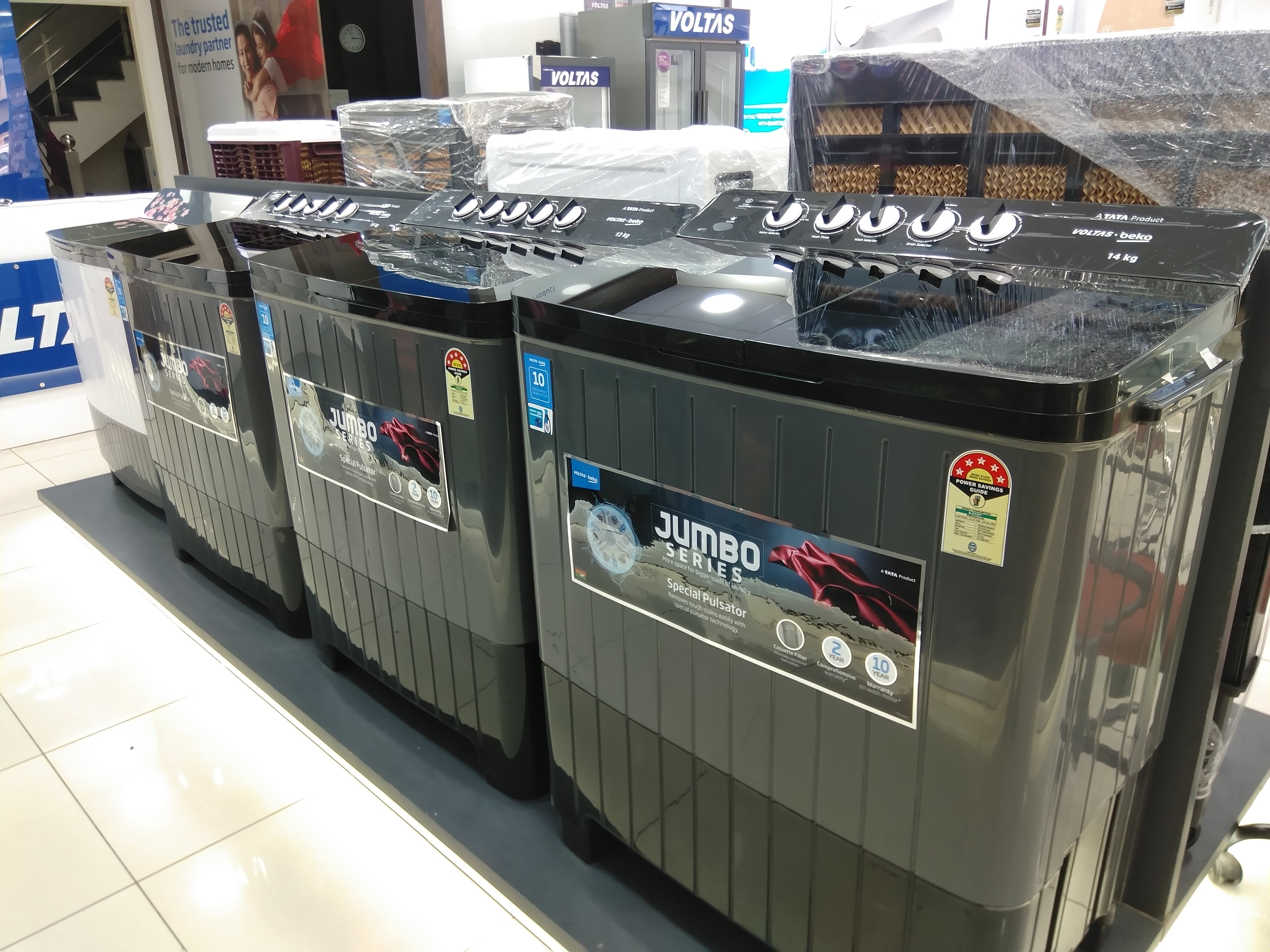 Voltas 12