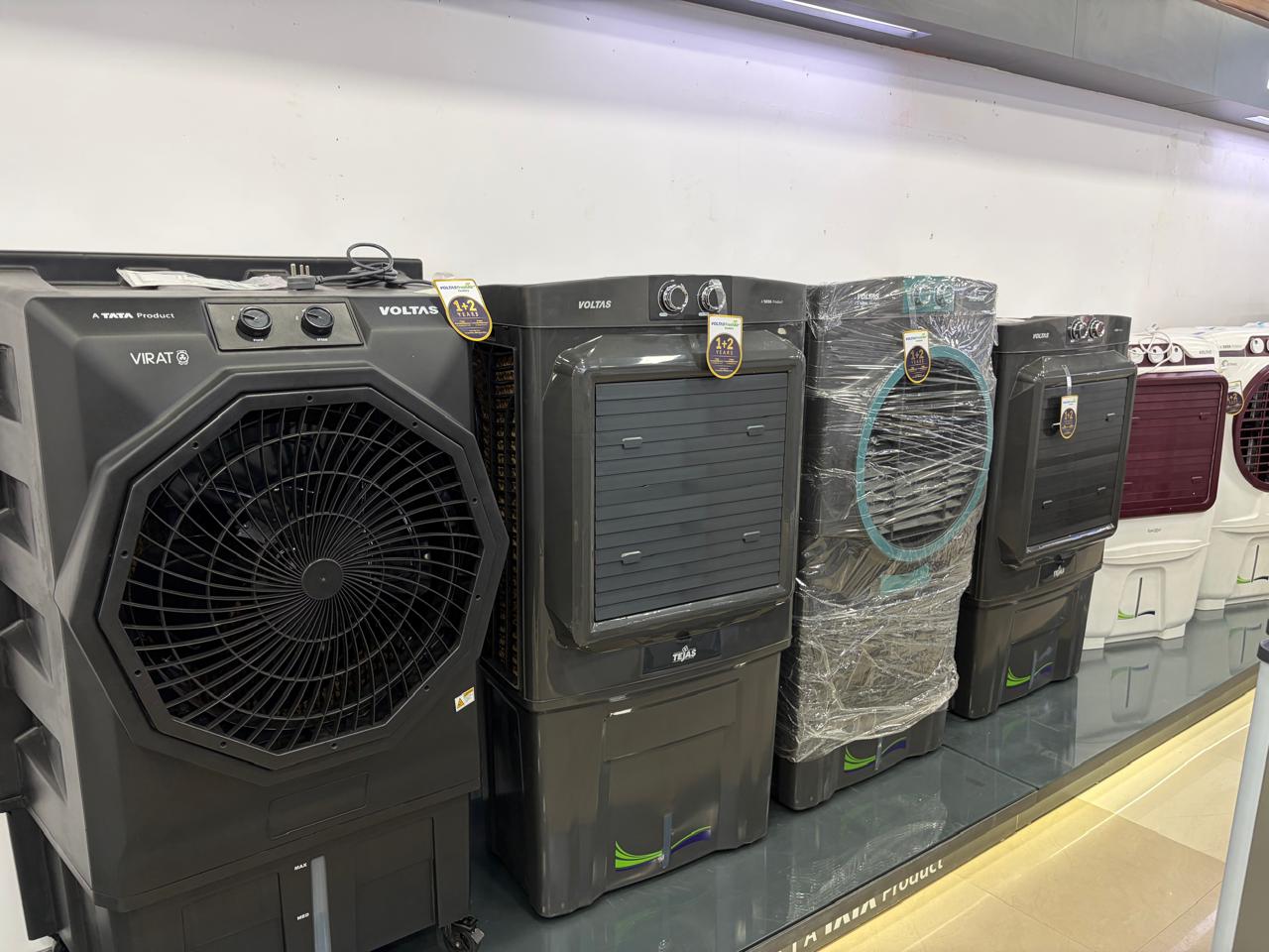 Voltas_Exclusive_Electronics_store_in_Kanpur_interior2-