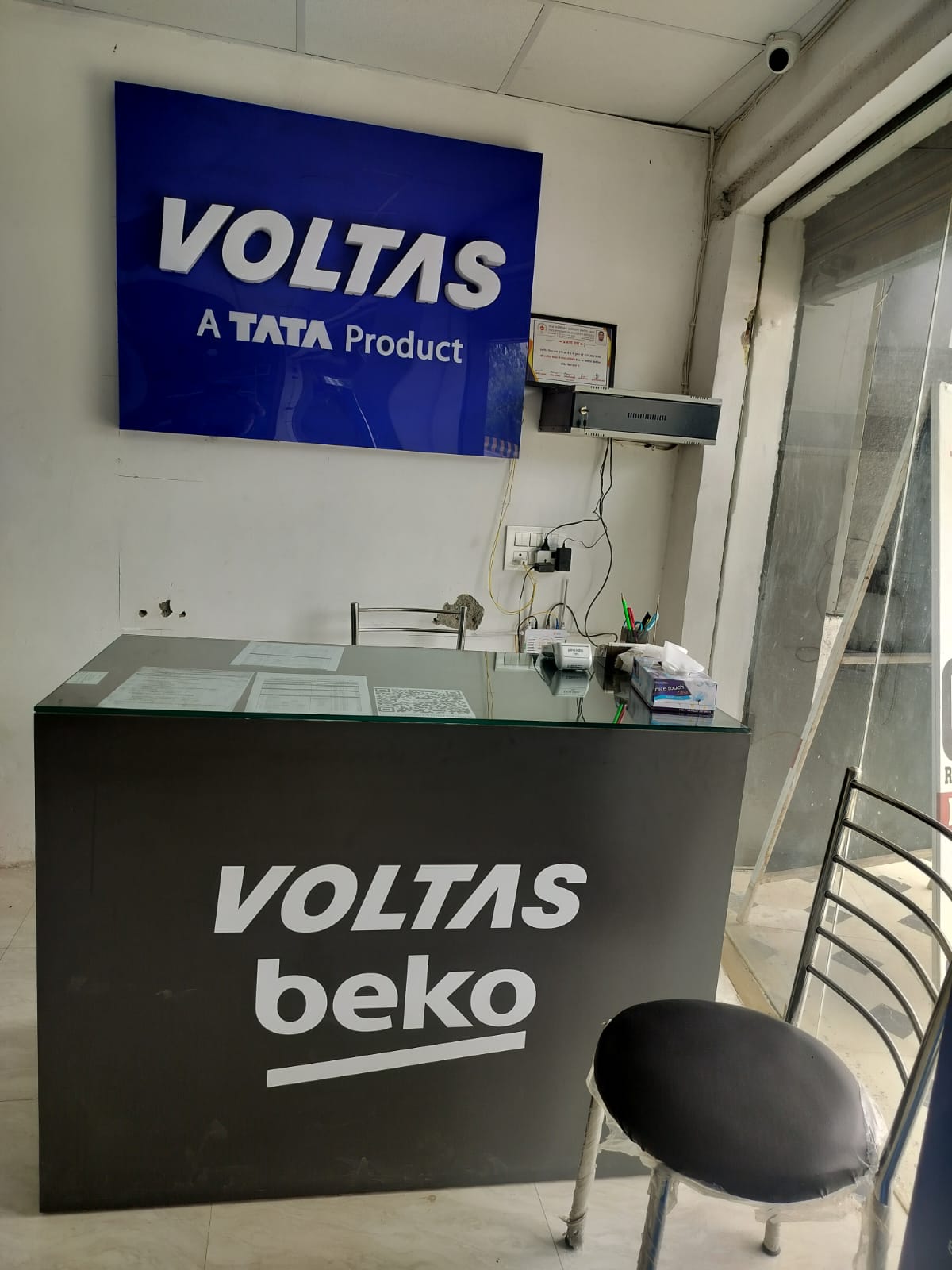 Voltas - 17